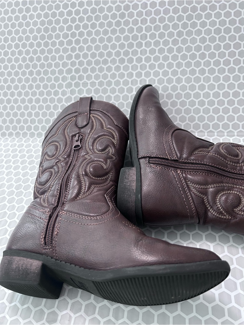 Girls Western Boots in Dark Brown.  Size 3 Cat & Jack - Picture 5 of 7